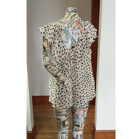 HEAT WAVE SALE! BCBG Cream with Black Sheer Blouse. Size Large. - Picture 6 of 11